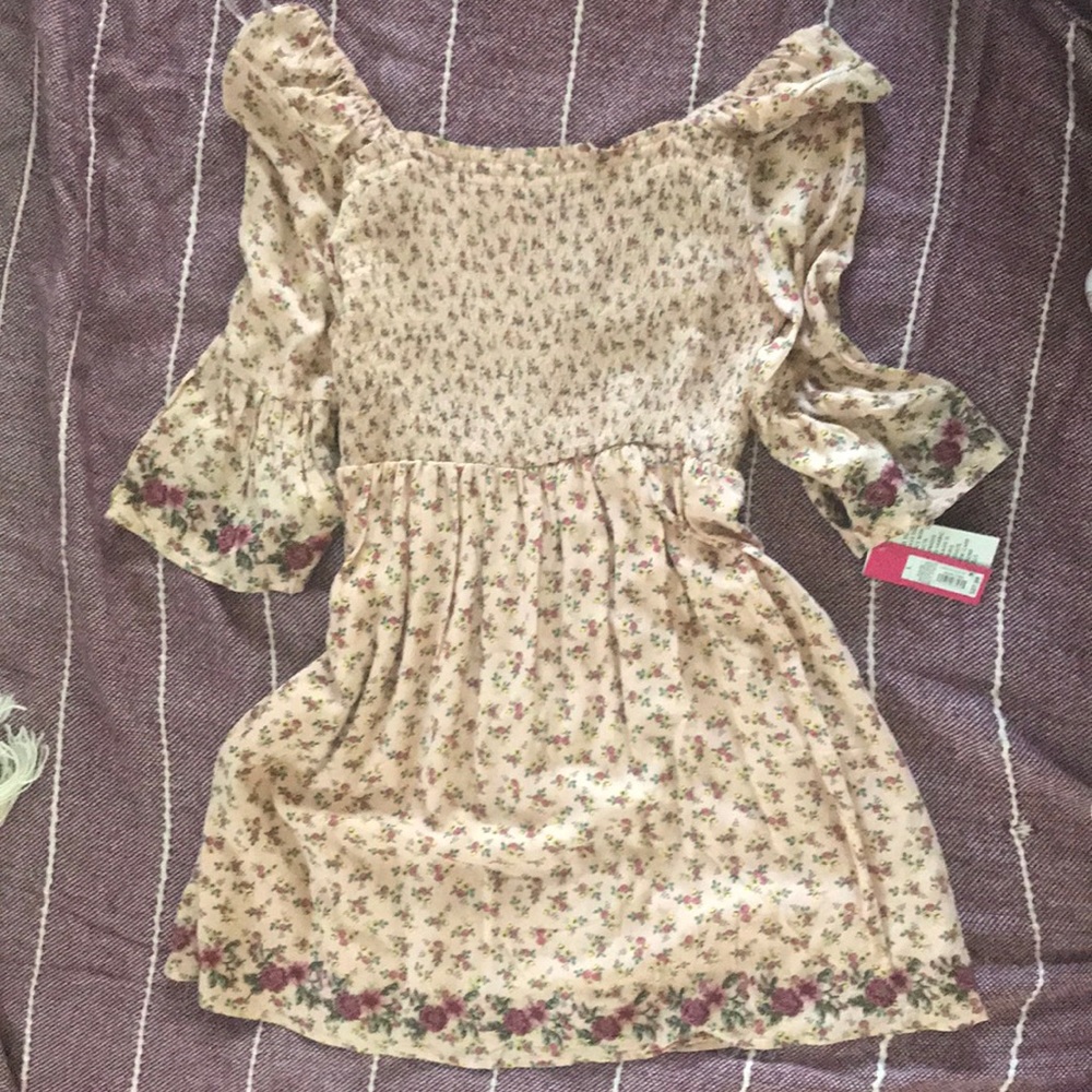 Xhiliration Bell Sleeve Flower Dress